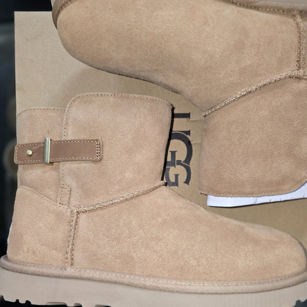 UGG Women's Mini Bailey Belt Boots - Chestnut Size 7 - Shearling Wool Lining - Picture 7 of 9